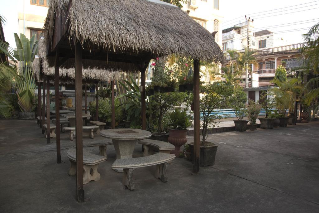 Villa Sisavad Guesthouse Vientiane Luaran gambar