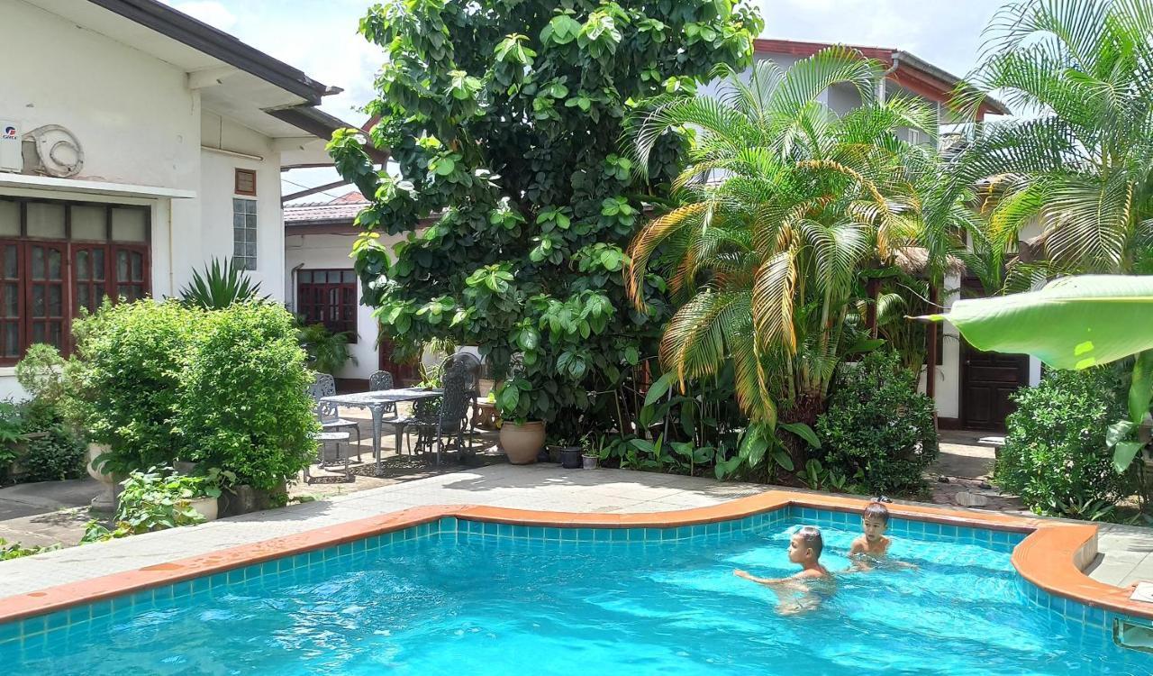 Villa Sisavad Guesthouse Vientiane Luaran gambar