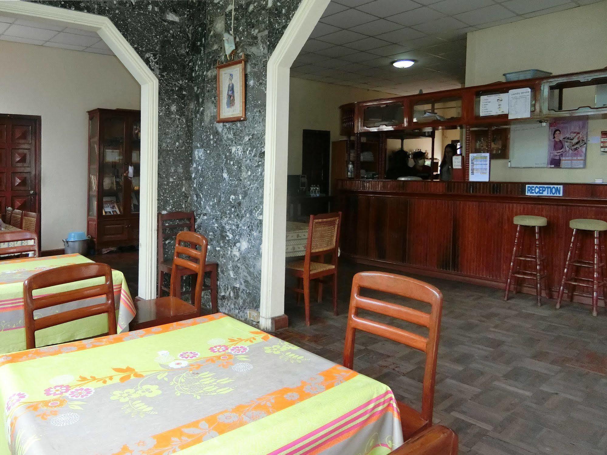 Villa Sisavad Guesthouse Vientiane Luaran gambar