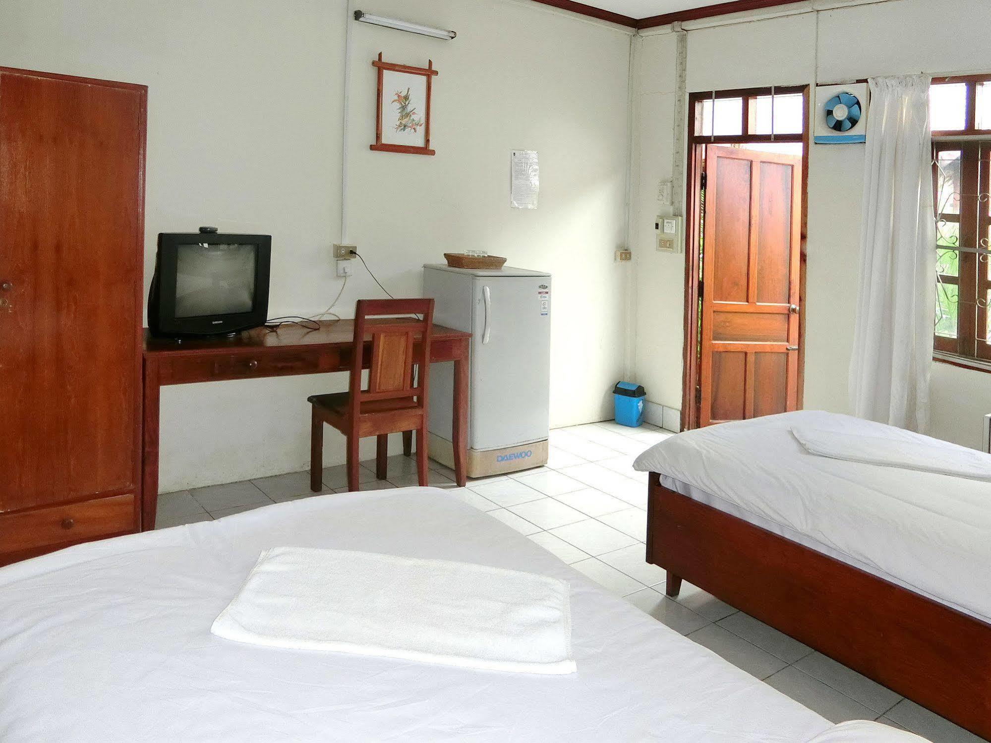 Villa Sisavad Guesthouse Vientiane Luaran gambar