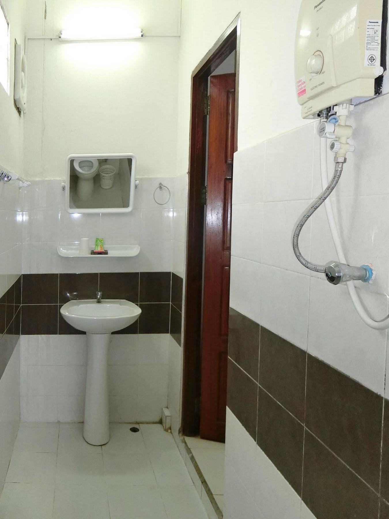 Villa Sisavad Guesthouse Vientiane Luaran gambar