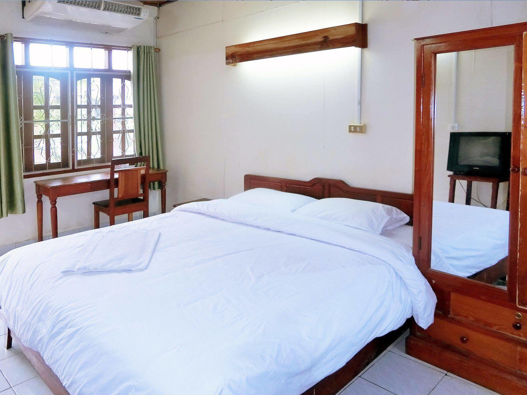 Villa Sisavad Guesthouse Vientiane Luaran gambar