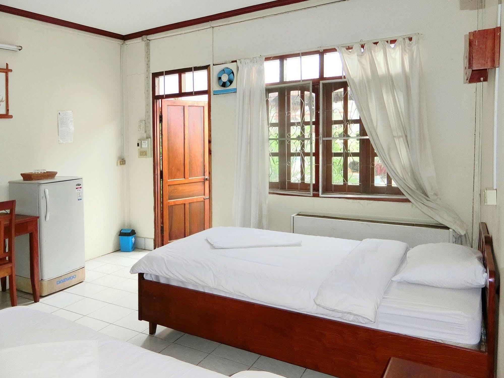 Villa Sisavad Guesthouse Vientiane Luaran gambar
