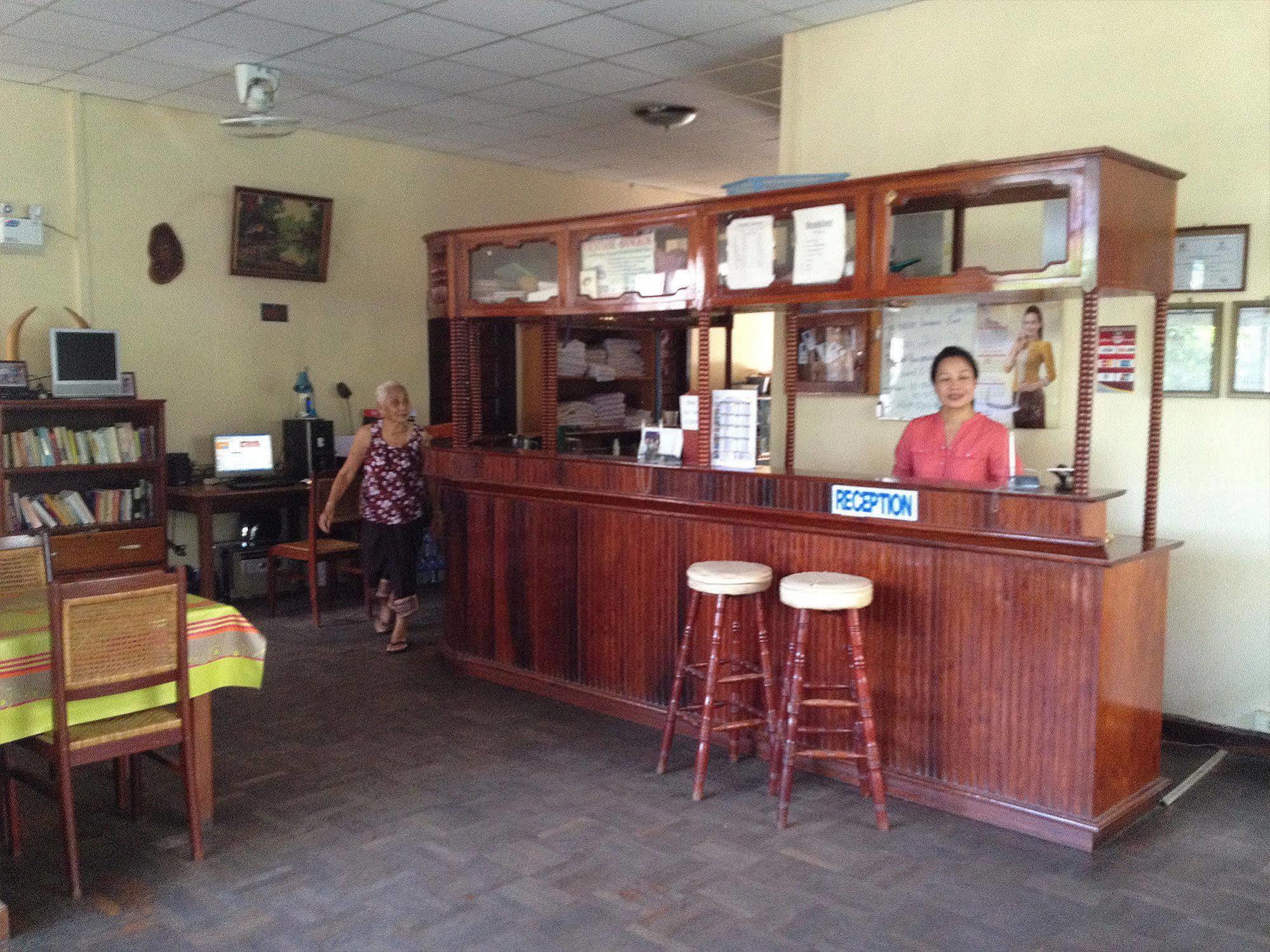 Villa Sisavad Guesthouse Vientiane Luaran gambar
